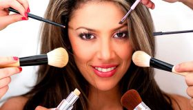 Všetko, čo potrebujete vedieť o podkladovom makeupe